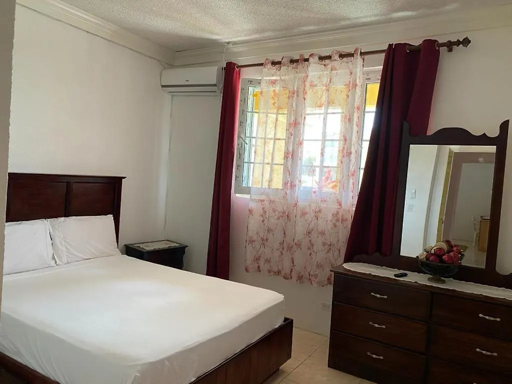 Personal Touch 1 Apartment Nassau