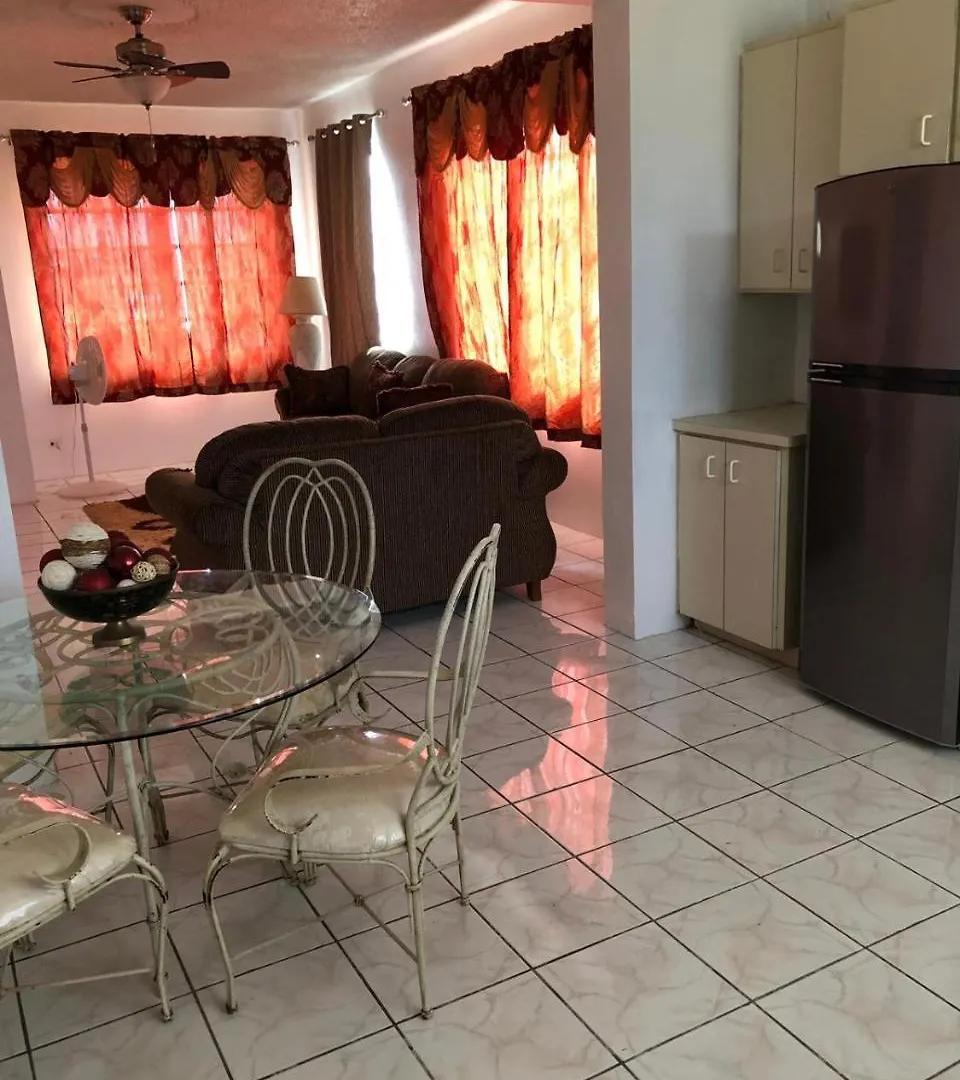 Personal Touch 1 Apartment Nassau