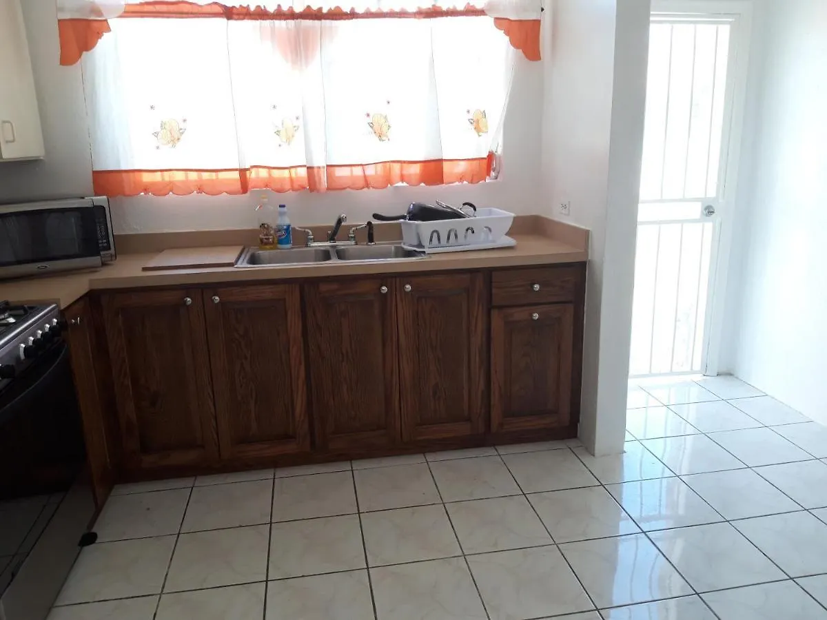Personal Touch 1 Apartment Nassau