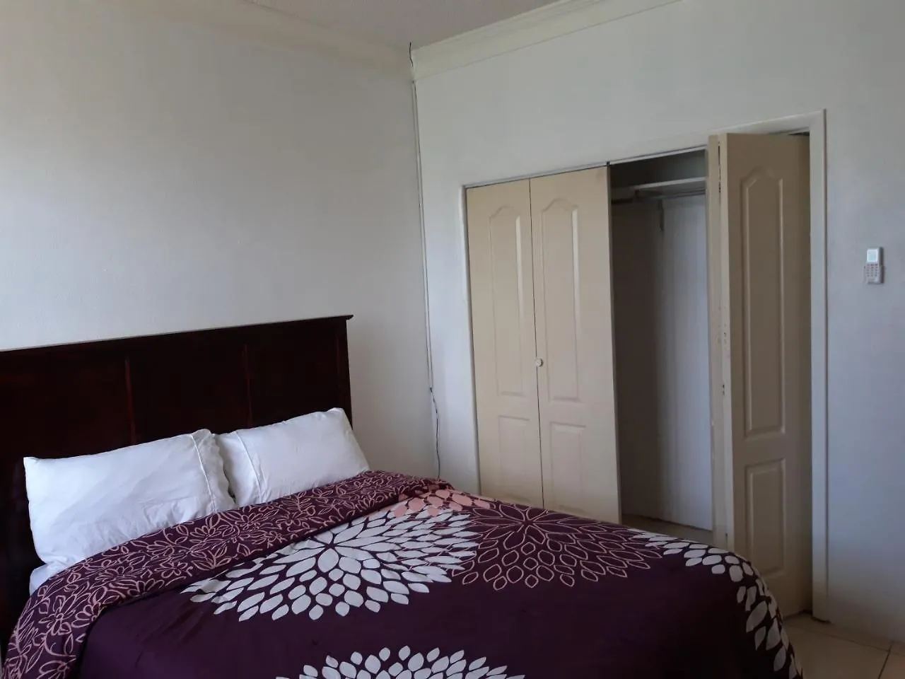 Personal Touch 1 Daire Nassau